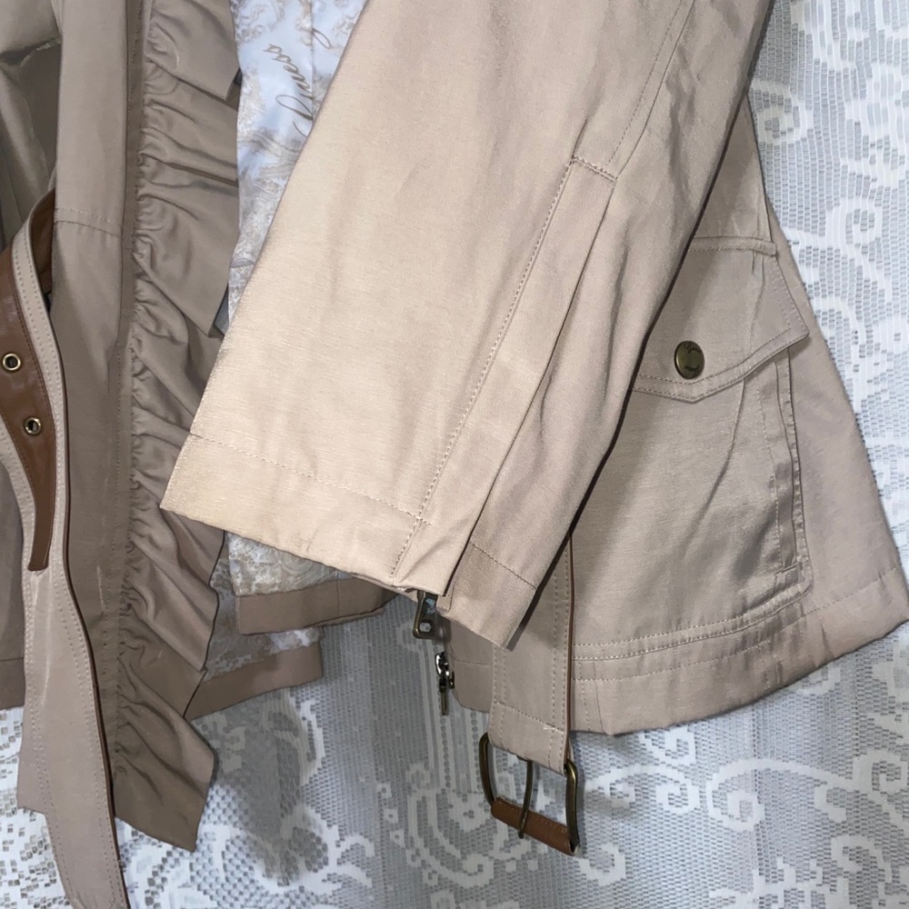 Jacket - Picture 12 of 12